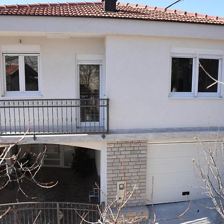 The White Apartment Mostar Exterior photo